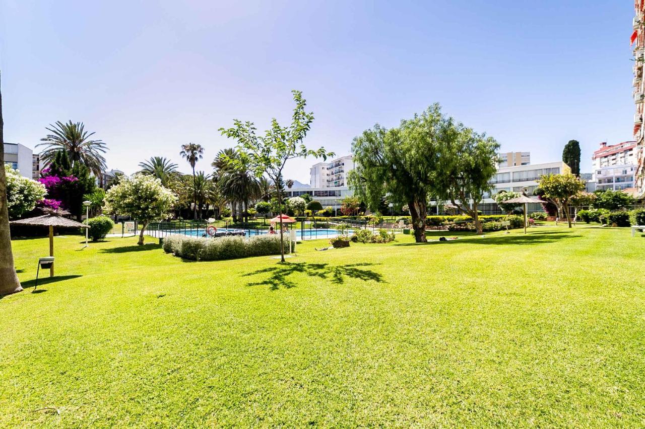 Apartamento Acogedor, Terraza, Piscina Y Mar Benalmádena Kültér fotó