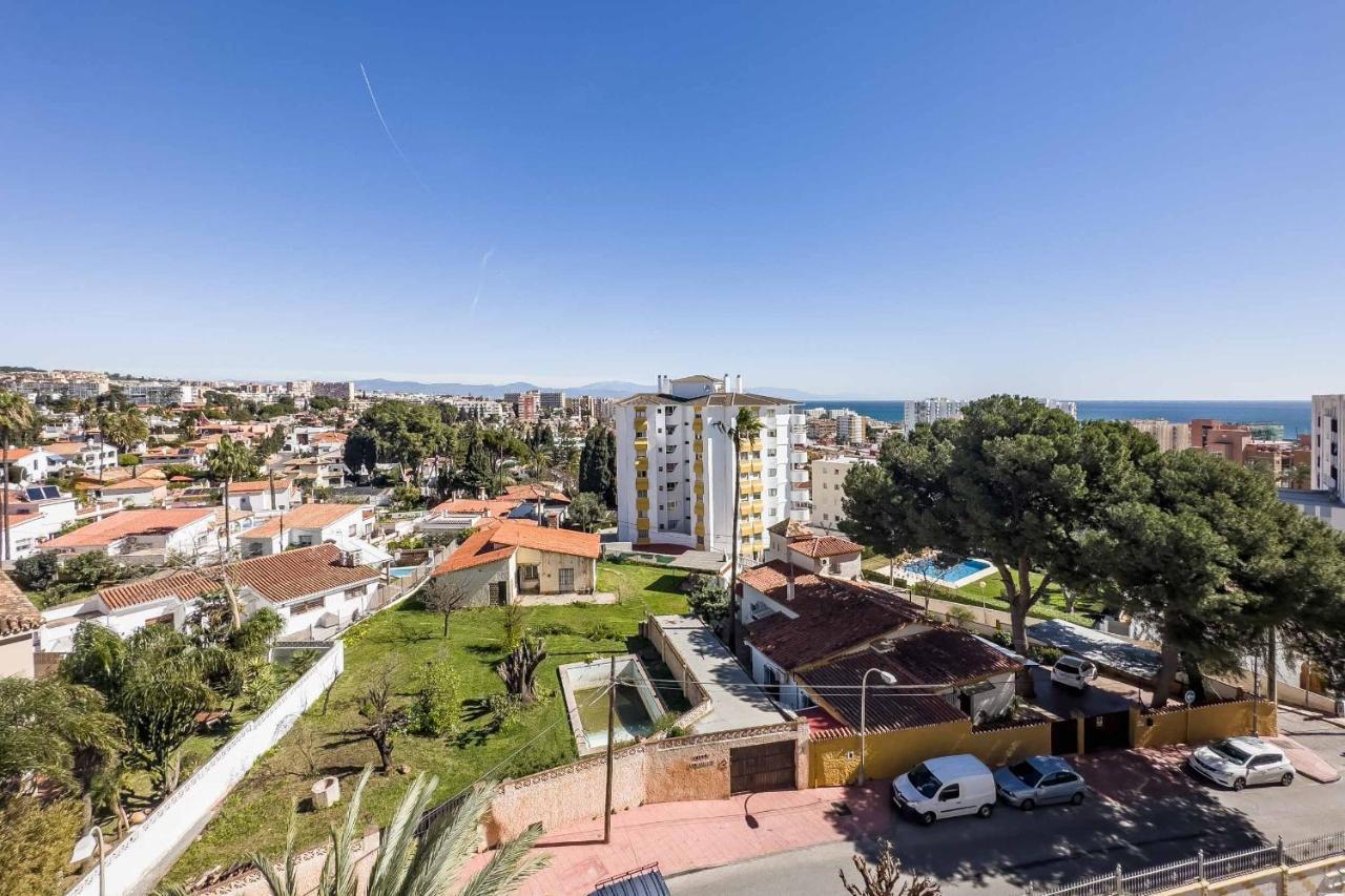 Apartamento Acogedor, Terraza, Piscina Y Mar Benalmádena Kültér fotó