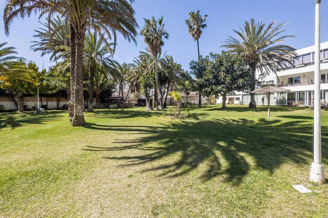 Apartamento Acogedor, Terraza, Piscina Y Mar Benalmádena Kültér fotó